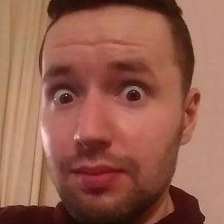 Une photo de l'utilisateur Bunpro Dominik, avec son nom, rôle et témoignage en dessous