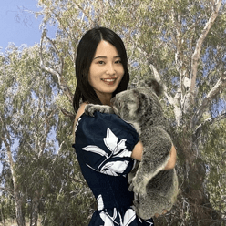 Une photo de l'utilisateur Bunpro Komachi, avec son nom, rôle et témoignage en dessous